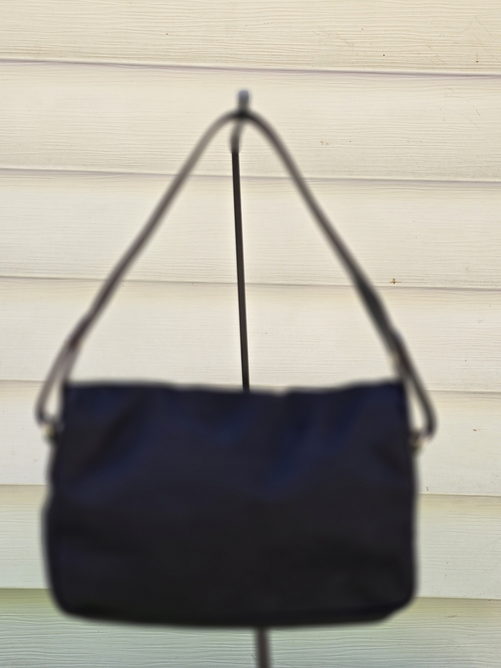 KATE SPADE NWOT Classic Black Nylon Shoulder Bag with Gold Accent - Picture 2 of 4